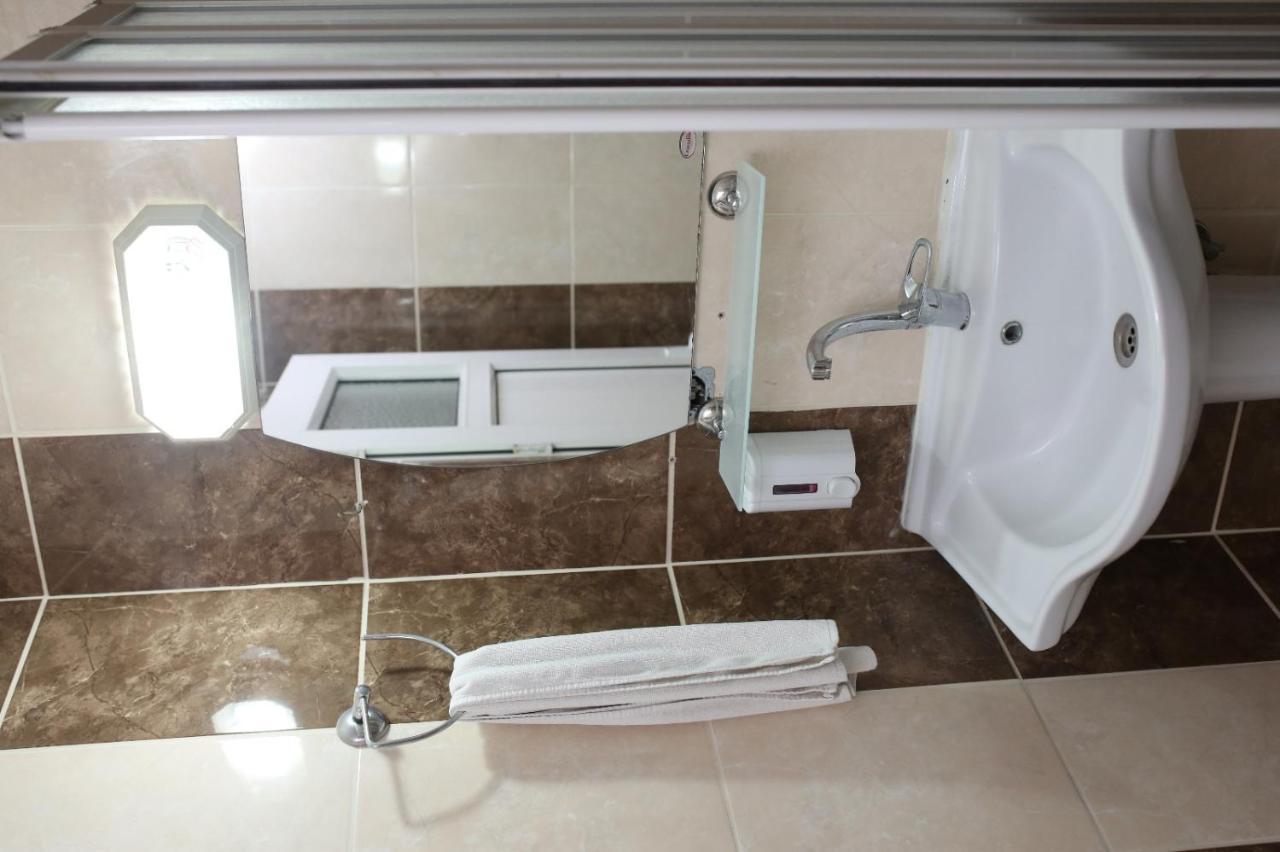 Oezhan Hotel Antalya Eksteriør bilde
